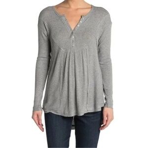 Sweet Romeo Blouse Women's L Waffle Knit Oversized Henley Top Gray Tunic